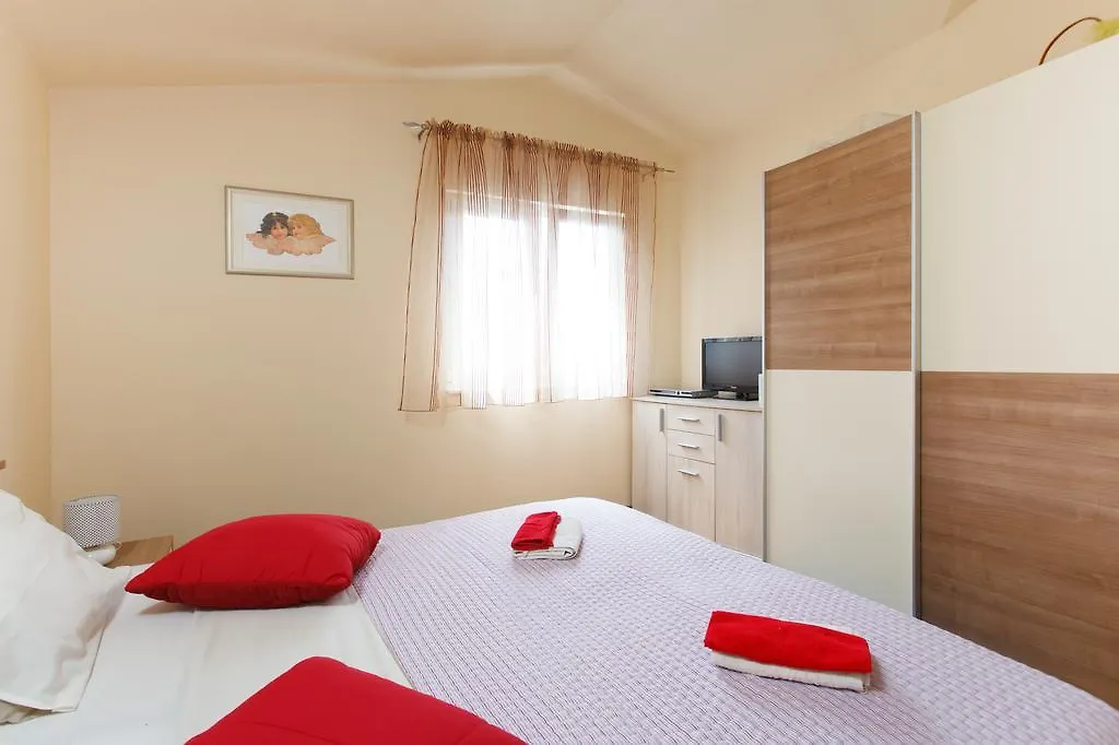 Apartment Gold Trogir 0*,
